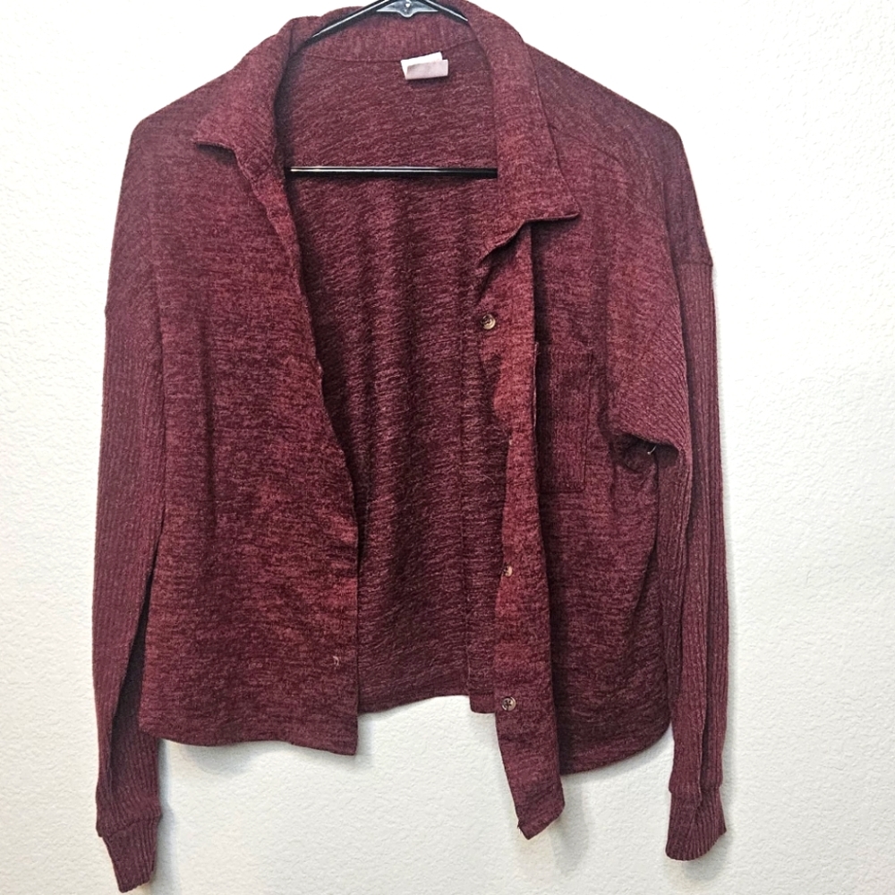 3/$30 NWOT Heathered Women's Button Up Blouse